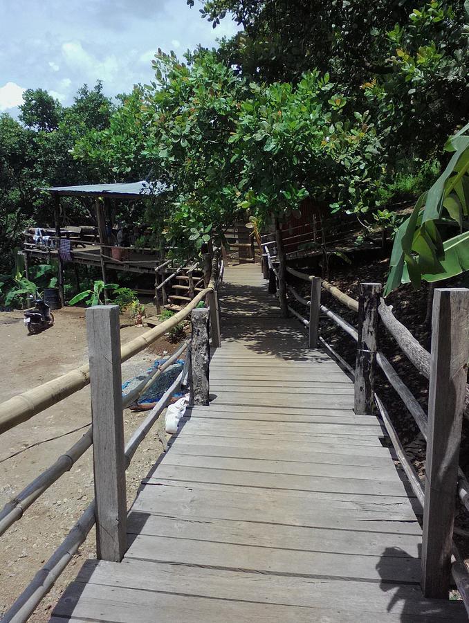 Tree Lodge Banlung Экстерьер фото