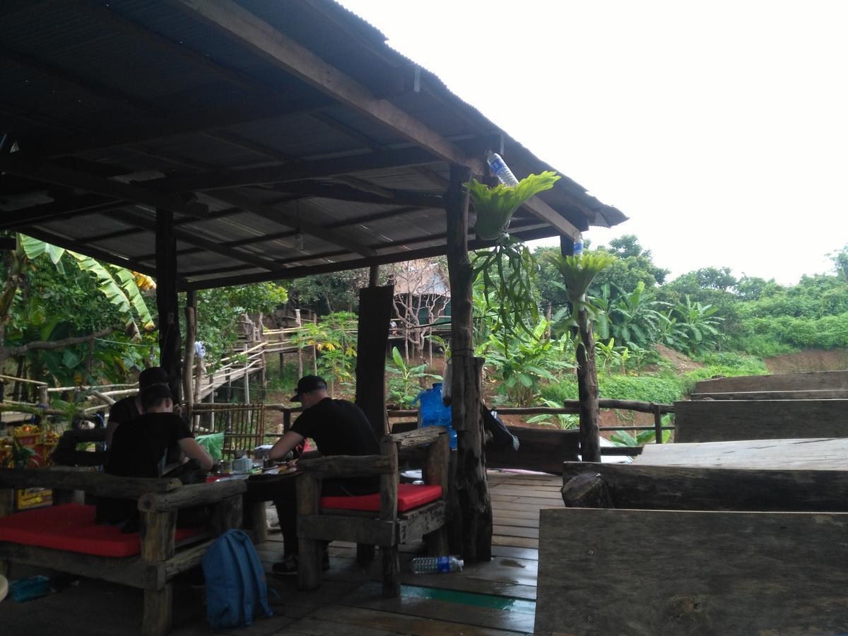 Tree Lodge Banlung Экстерьер фото