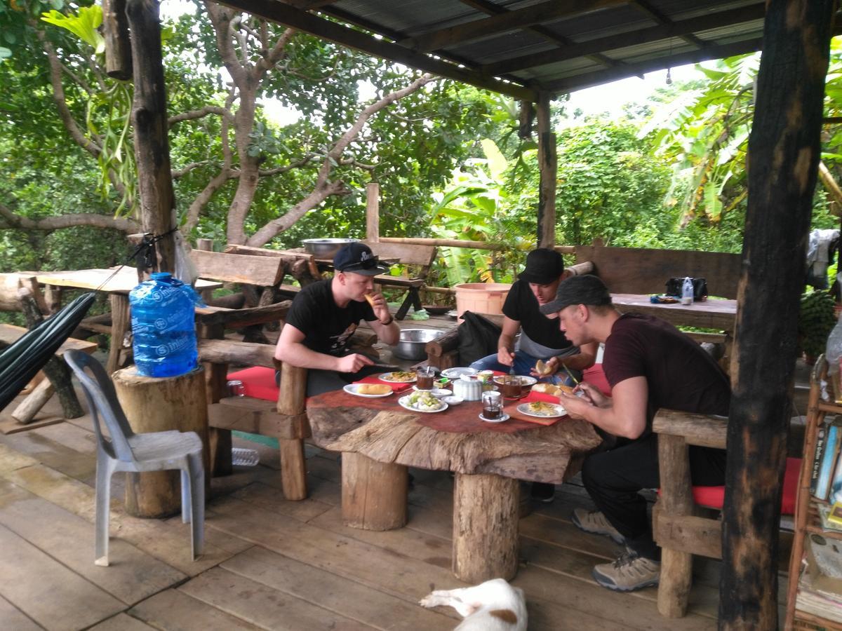 Tree Lodge Banlung Экстерьер фото