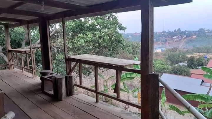 Tree Lodge Banlung Экстерьер фото