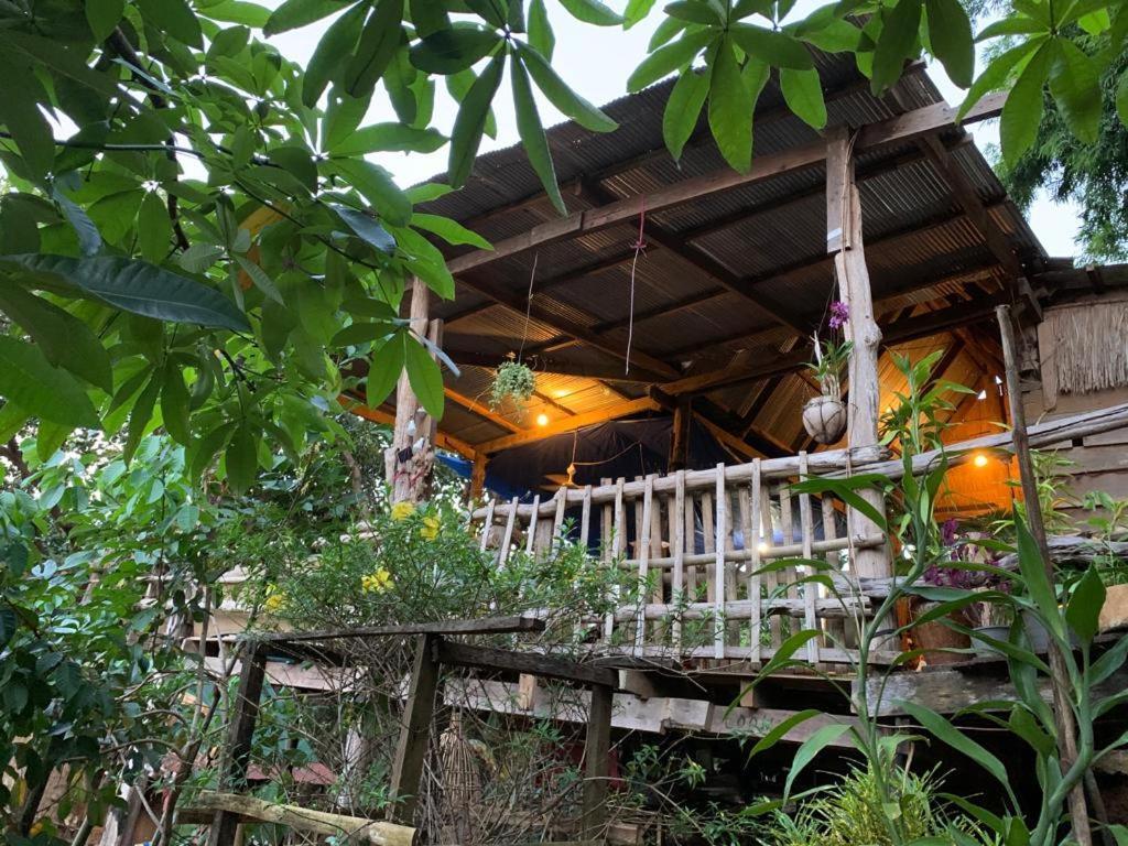 Tree Lodge Banlung Экстерьер фото